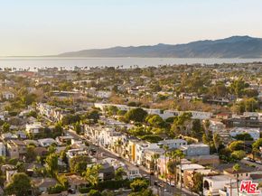 657 Mildred Avenue, Venice CA 90291