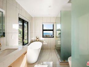 200 Surfview Drive, Pacific Palisades CA 90272