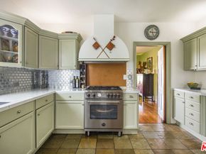 2882 Belden Drive, Los Angeles CA 90068