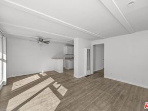 1904 S Robertson Boulevard, Los Angeles CA 90034