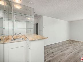 100 S Doheny Drive 822, Los Angeles CA 90048