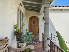 1361 S Tremaine Avenue, Los Angeles CA 90019