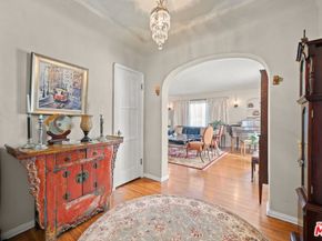 1361 S Tremaine Avenue, Los Angeles CA 90019