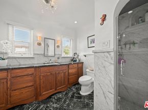 1361 S Tremaine Avenue, Los Angeles CA 90019