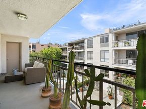 7260 Hillside Avenue 305, Los Angeles CA 90046