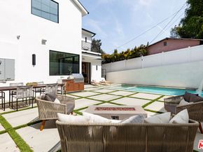 2565 Patricia Avenue, Los Angeles CA 90064
