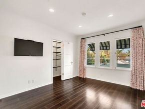 104 N Harper Avenue, Los Angeles CA 90048