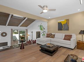 11824 Moorpark Street F, Studio City CA 91604