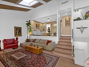 11824 Moorpark Street F, Studio City CA 91604