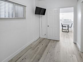 716 W 30th Street, Los Angeles CA 90007