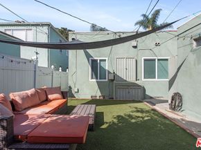 1950 Magnolia Avenue, Long Beach CA 90806