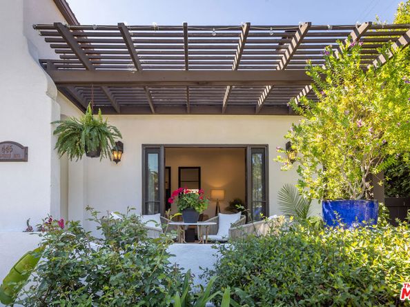 445 N Lucerne Boulevard, Los Angeles CA 90004