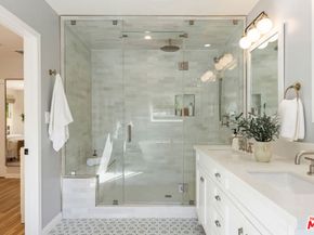 445 N Lucerne Boulevard, Los Angeles CA 90004