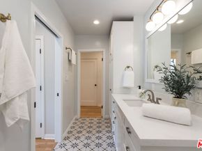 445 N Lucerne Boulevard, Los Angeles CA 90004