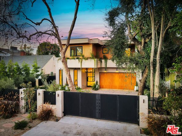 13221 Hesby Street, Sherman Oaks CA 91423