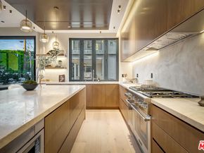 13221 Hesby Street, Sherman Oaks CA 91423