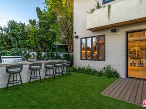 13221 Hesby Street, Sherman Oaks CA 91423