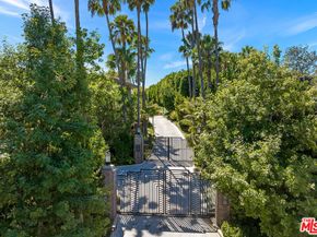 107 Delfern Drive, Los Angeles CA 90077