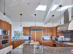 3885 Rambla Orienta, Malibu CA 90265