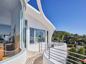 3885 Rambla Orienta, Malibu CA 90265
