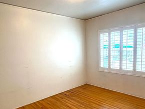 3505 Redwood Avenue, Los Angeles CA 90066