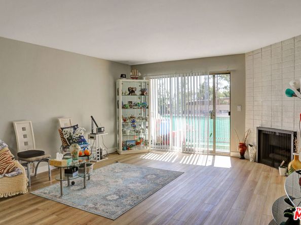 12325 Chandler Boulevard, Valley Village CA 91607