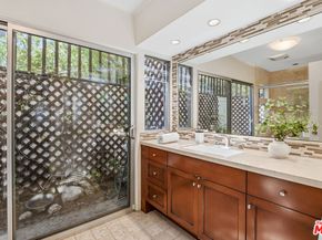 11356 Thurston Circle, Los Angeles CA 90049