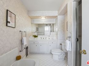 11356 Thurston Circle, Los Angeles CA 90049