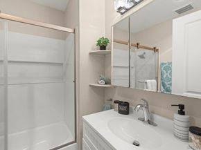 1021 Scott St 103, San Diego CA 92106