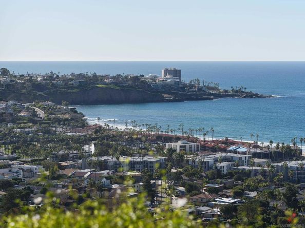 8330 Prestwick Dr., La Jolla CA 92037