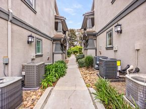 16913 Laurel Hill Ln 133, San Diego CA 92127