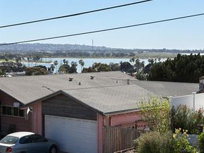 2935 Lloyd St, San Diego CA 92117