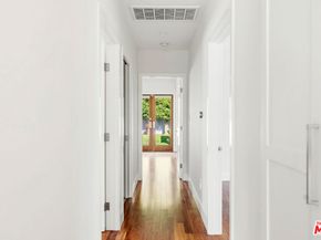 1206 S Burnside Avenue, Los Angeles CA 90019