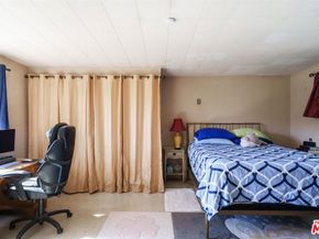 2885 Edgewick Road, Glendale CA 91206