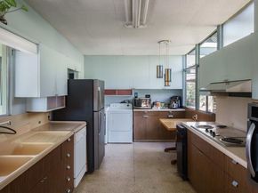 2885 Edgewick Road, Glendale CA 91206