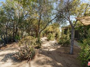 2885 Edgewick Road, Glendale CA 91206