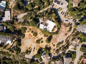 2885 Edgewick Road, Glendale CA 91206