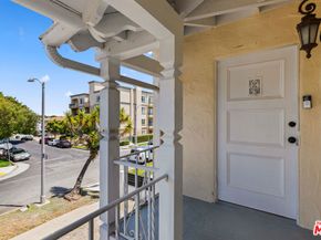 1433 Livonia Avenue, Los Angeles CA 90035