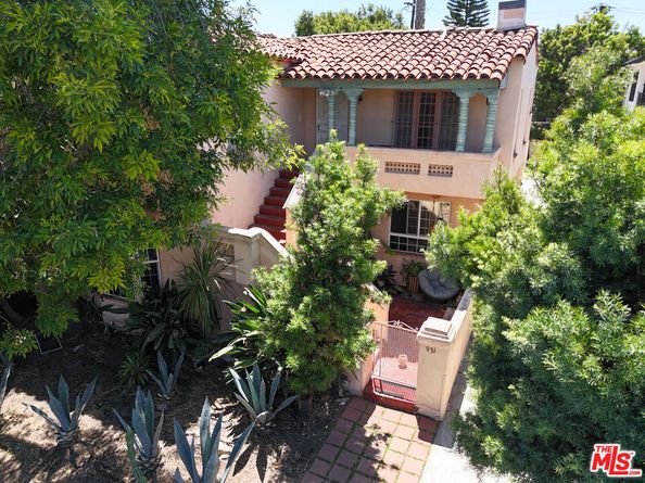 931 S Holt Avenue, Los Angeles CA 90035