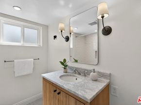 4563 Finley Avenue 3, Los Angeles CA 90027