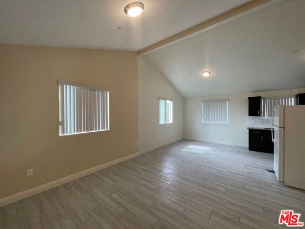 706 W 50th Street, Los Angeles CA 90037