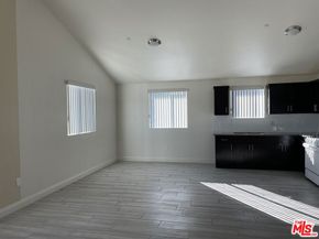 706 W 50th Street, Los Angeles CA 90037