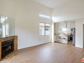 12007 Rochester Avenue 3, Los Angeles CA 90025