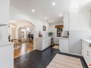 7519 La Salle Avenue, Los Angeles CA 90047