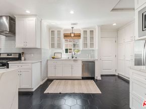 7519 La Salle Avenue, Los Angeles CA 90047