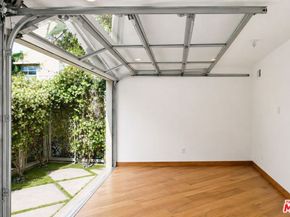 512 Brooks Avenue 6, Venice CA 90291