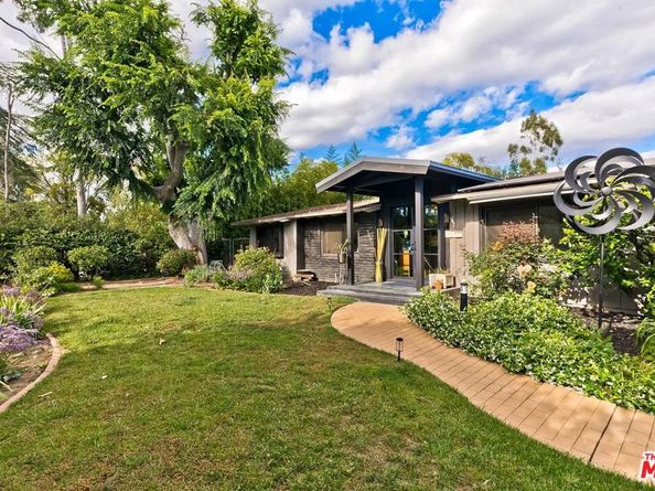 8730 Encino Avenue, Sherwood Forest CA 91325