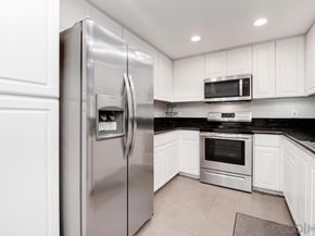 9245 Regents Rd M212, La Jolla CA 92037