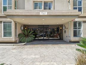 1040 Coast Blvd S 102, La Jolla CA 92037