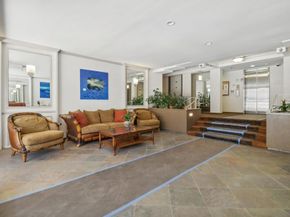 1040 Coast Blvd S 102, La Jolla CA 92037